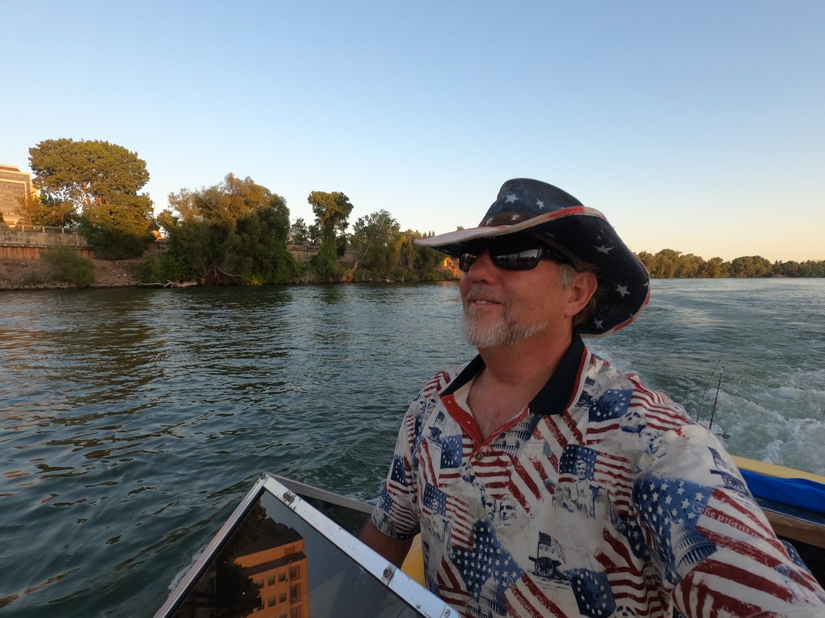 CalSunTV's tweet image. We invite you to join in all the fun with Alan Helmer and CalSun. Become a member today for VIP invites and exclusive content! CalSunTV.com
#America  #patriot #calsuntv #indiefilm #boating #boatlife #adventureshow