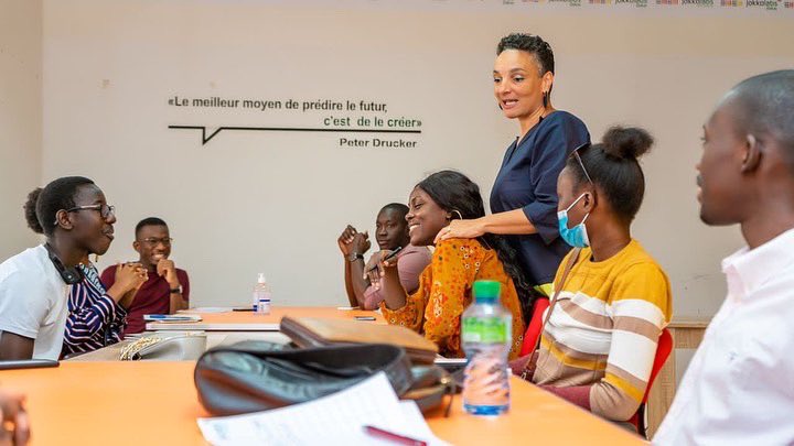 royukaay's tweet photo. Ce Samedi 12 Mars 2022 s’est tenue notre formation sur les techniques d’entretien d’embauche animée par Mme Céline THIAM que nous remercions pour son implication. https://t.co/rbtxEEwmtw