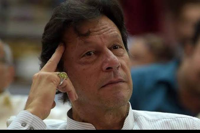 AAliLagharipsf's tweet image. عمران خان کی موجودہ حالت کچھ ایسی ہے 😂
#GoSelectedGo