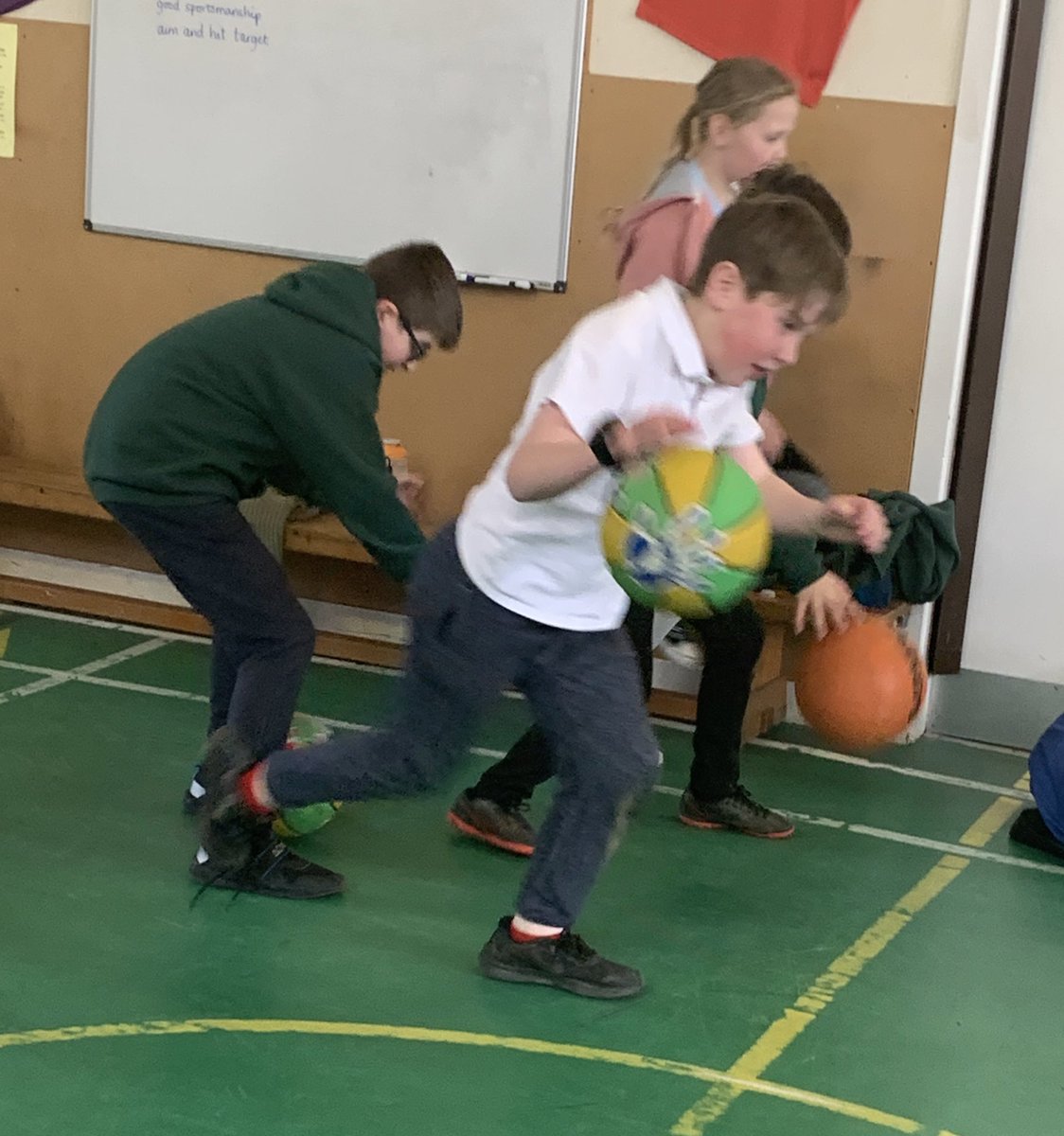 BeaulySchool's tweet photo. Some impressive ATTACK and DEFENCE! This was the focus for P5/6 today as we come to the end of “games skills” this term #beaulybairns #basketball #attackanddefence https://t.co/rejzuK1qPn