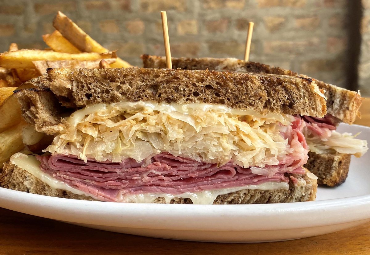MacsWoodGrilled's tweet photo. Only a few more days to enjoy our #Reuben! This sammie has thin-cut corned beef, Swiss cheese, sauerkraut, and secret sauce on marbled rye. Available through March 17. (pic: TLM) #stpatricksday #stpats #stpatricksdaychicago #chicagostpatricksday #chicagbars https://t.co/m8Zw9zcqDO
