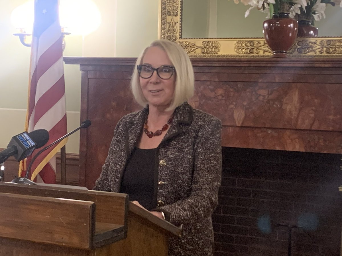 Today, <a href="/SenatorRuggerio/">Dominick Ruggerio</a>, <a href="/hannagallo27/">Hanna Gallo</a>, <a href="/SANDRISCANO/">Sandra Cano</a> and <a href="/AlanaDimario/">@alanadimario.bsky.social</a> unveiled several bills designed to strengthen and enhance Rhode Island’s early childhood care &amp; education system, including a plan to achieve universal pre-K by 2028.

Learn more here: rilegislature.gov/pressrelease/_…