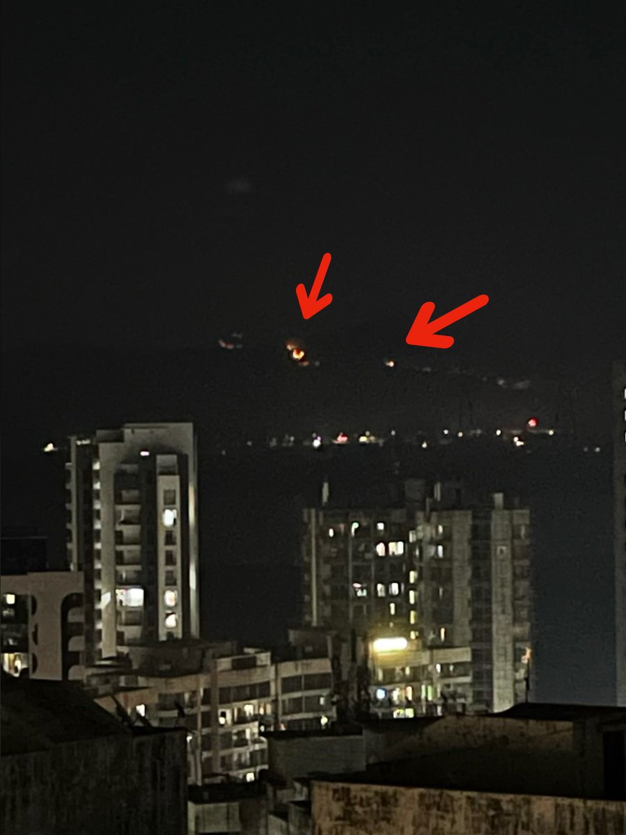 DhirajRMishra21's tweet photo. From last 2 days m seeing this fire on mountains on Vasai Road.
M not sure if these fire are deliberate efforts or due increasing heat.
But it is scary!
#fire #mountain #Heatwave #highway #vasaivirar https://t.co/331yoQaZwI