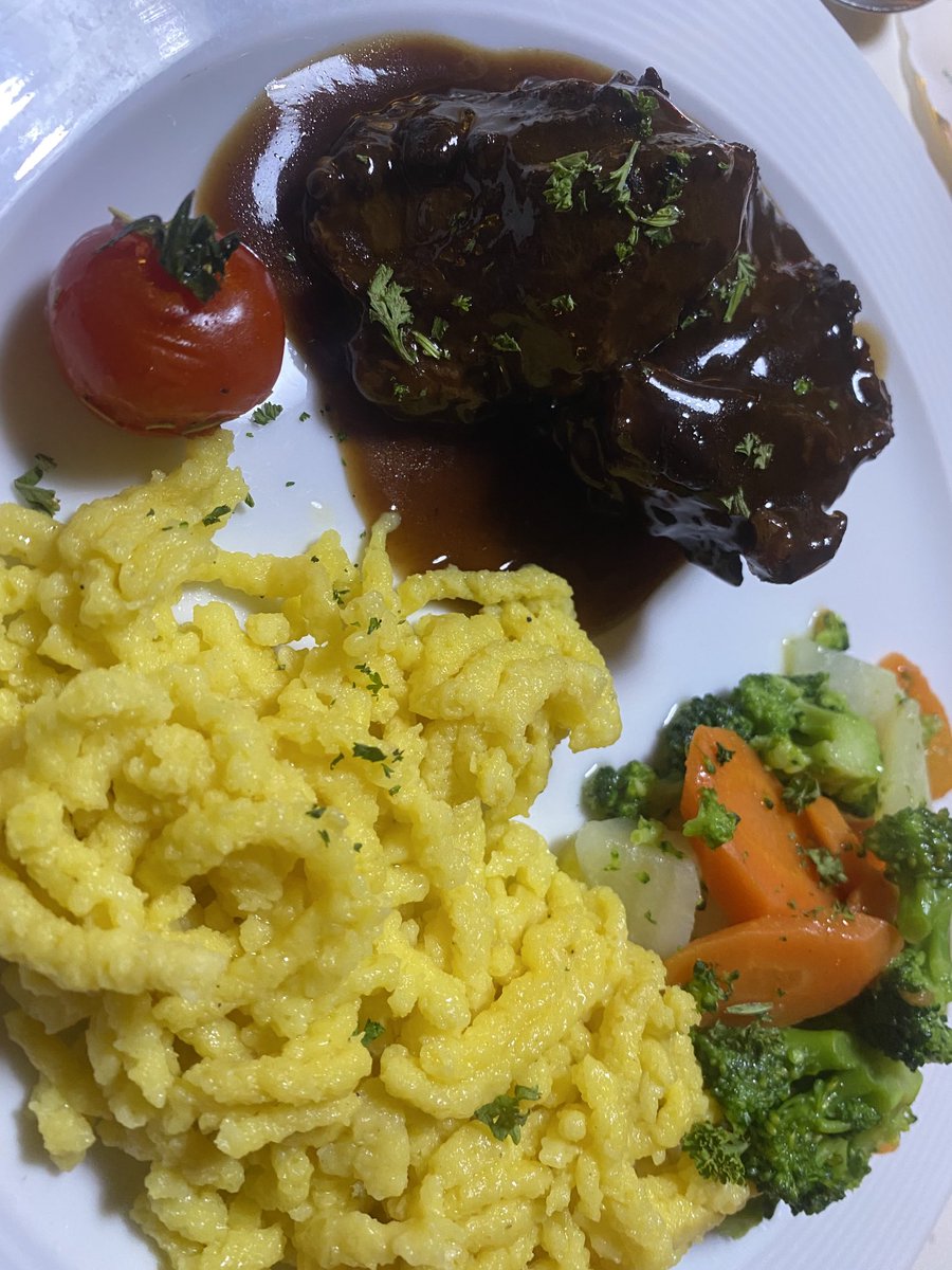 PodiumTO's tweet photo. #piada e cassoni della Romagna Vs coscia d’oca con #Spaetzel del #Badenwurttenberg . Comunque vada: un successo. Perché? Perché si #viaggia ✈️🥂 https://t.co/u9iWwymSwU