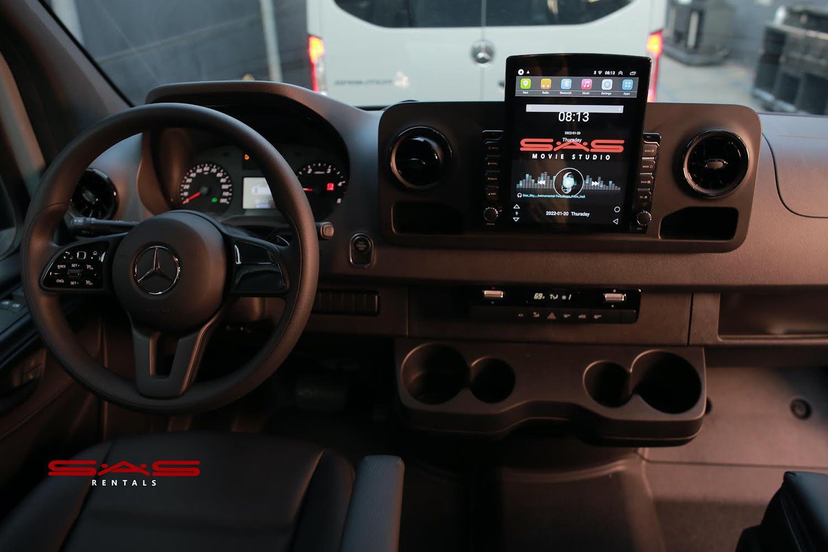 SASMOVIESTUDIO's tweet image. Do you like driving with style?😉 Rent one of SAS studios @MercedesBenz sprinter vans!🚐

They are fast, reliable, easy to handle and has enough space to transport your production equipment and crew🎥

If you have any questions, don’t hesitate to ask! Call us at (949) 250-9999🤙