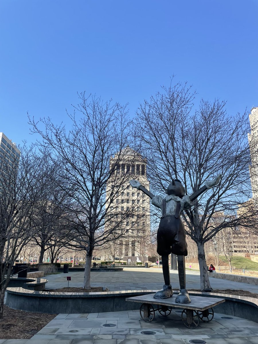 Alexis Zotos (@alexiszotos) on Twitter photo A beautiful day downtown! We got Nolans birth certificate at City Hall and then walked to lunch at <a href="/ukrafteats/">@ukrafteats</a>! A beautiful day downtown! We got Nolans birth certificate at City Hall and then walked to lunch at <a href="/ukrafteats/">@ukrafteats</a>!
