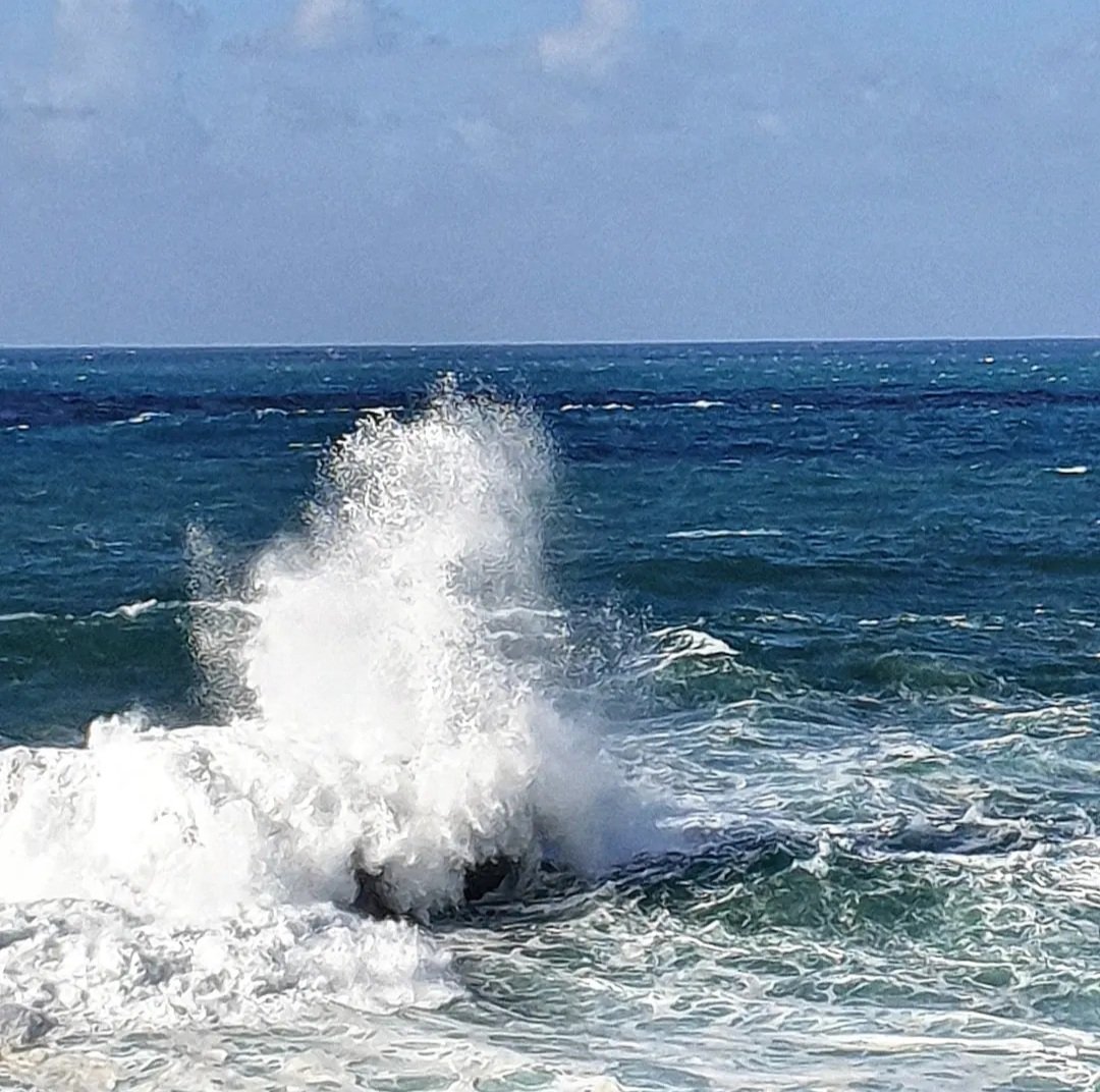 albarodriguezhe's tweet photo. Desde El Atlante! 💙🌊 #LasPalmasdeGranCanaria #GranCanaria #BorrascaCelia #Oleaje #15DeMarzo #FelizNoche @EmocionesCan @gcabrerar80 https://t.co/GdSvvZ6vtf