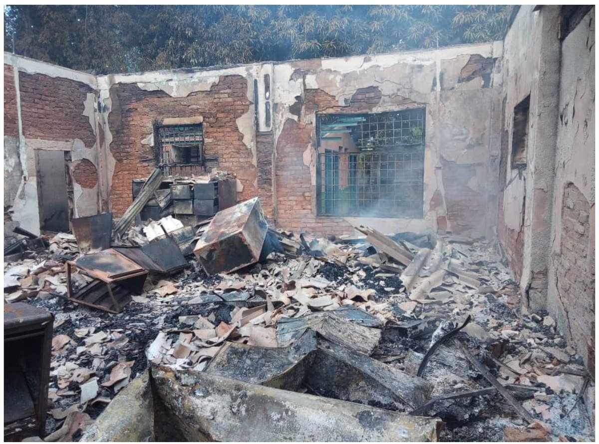 dejanirasilveir's tweet image. A LAS UNIVERSIDADES VENEZOLANAS NO LES CAYÒ UN MISIL, LES CAYÒ EL COMUNISMO.