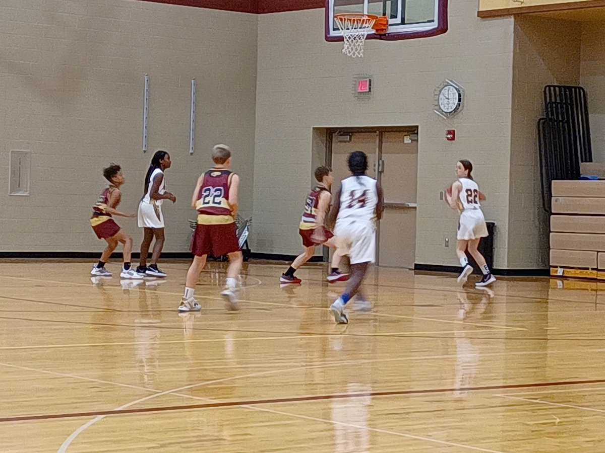 Riverside Int School tweet media