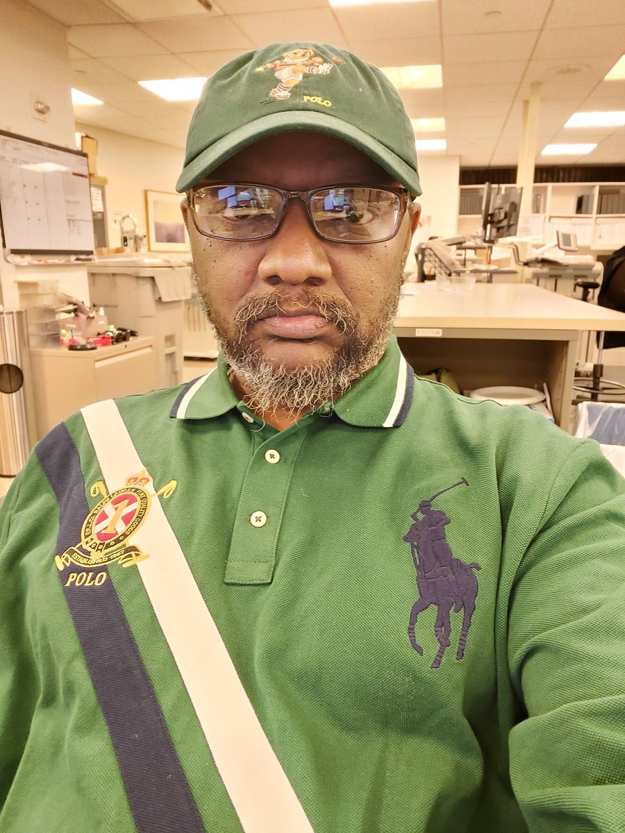 HarryDred92nd's tweet photo. #HGrizzly
#OnTheClock
#LoHead https://t.co/2eVIeEywAE