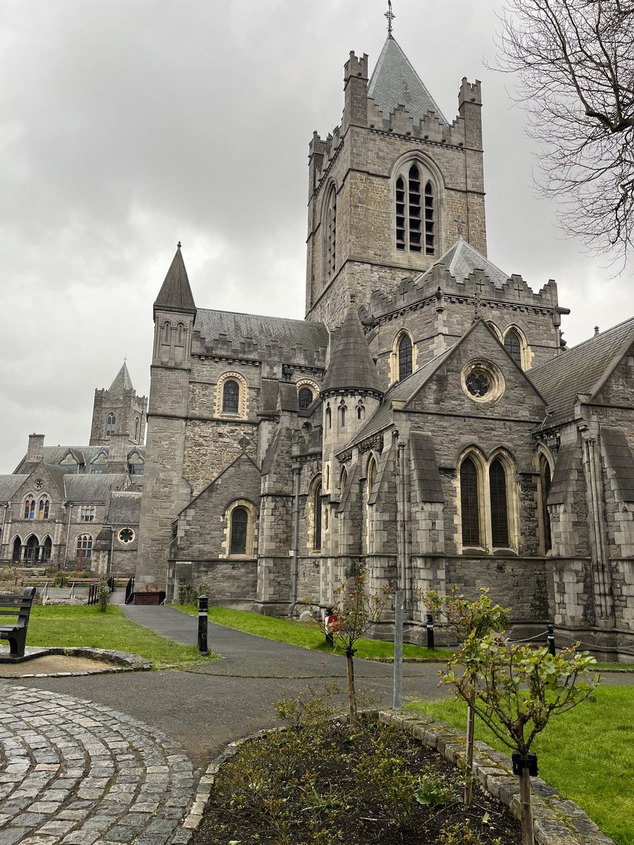 ShellieJ_KISD's tweet photo. No words! Dublin, Ireland is rich in history and stunning architecture. We’ve seen Long Hall at @tcddublin, @dublincastleopw, Christ Church, three concerts, the Irish Sea, and so much more. https://t.co/fbPXVOL0cO