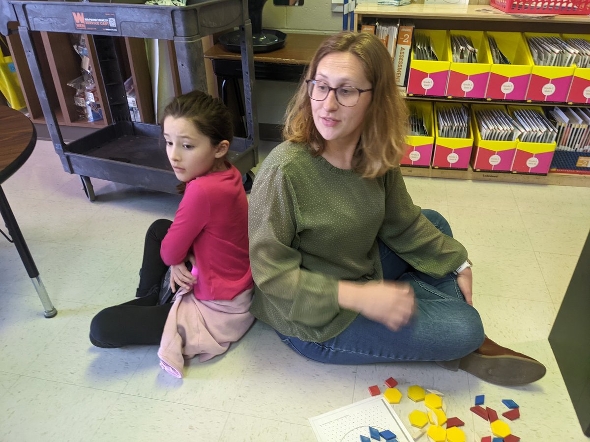 KolLSEArts's tweet photo. Amazing math activity yesterday with our music teacher's mom- Dr. Majerus. Students showed me so much about their thinking! @MajerusLSEArts @LSEArts #cpsbest https://t.co/6ahuMdgtNb