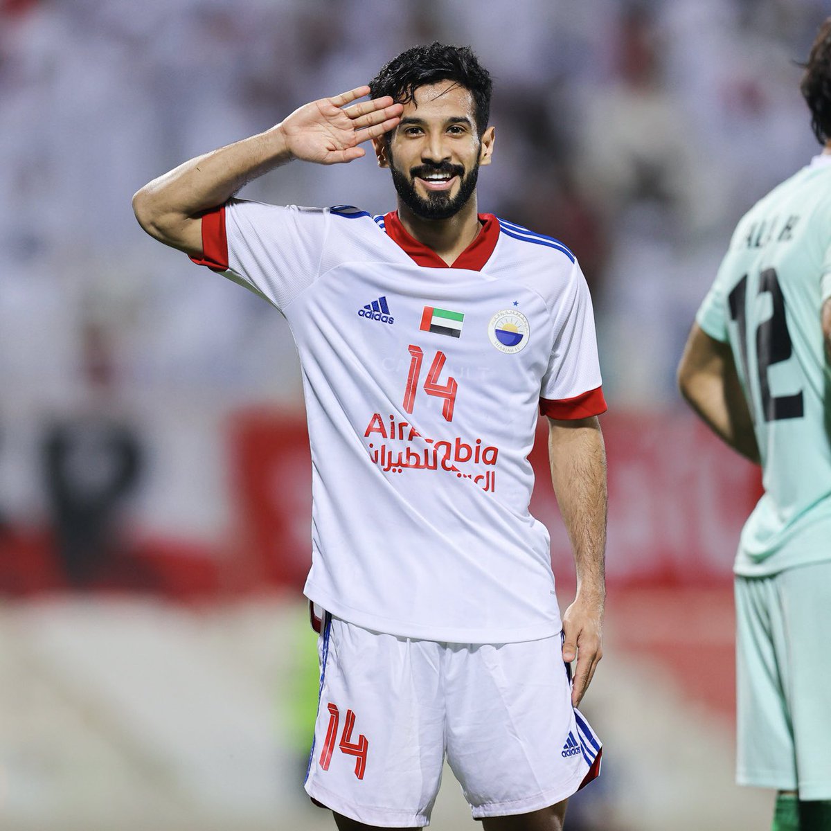 وزيـر السعـادة في قلعـة المـ👑ـلك 

بهذه الطريقة نودع لاعبنا " خالد باوزير " الذي سيُلبي نداء الوطن بعد استدعائه للإنضمام إلى الدفعة المقبلة من #الخدمة_الوطنية، وعليه سيغيب عن صفوف الفريق في الفترة المقبلة 

#نادي_الشارقة