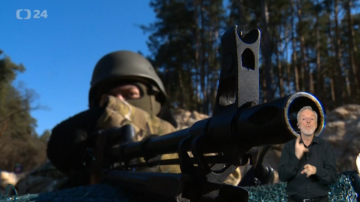 RobCJournalist's tweet photo. Risk sounding (again) like some ridiculous fanboy but I'll take it: the quality of @CT24zive @CzechTV's coverage of Russia's war against Ukraine has been simply outstanding. They've been in Kyiv, Lviv, Vyšné Nemecké and everywhere in between from the outset. https://t.co/JxWIzIwNBw