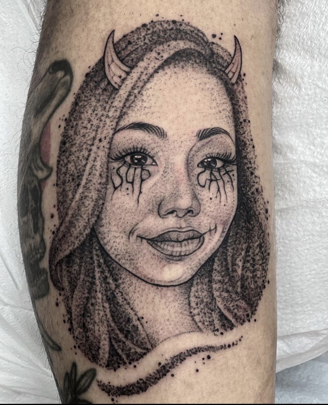 Caitlin On Twitter Someone Actually Got My Face Tattooed On Them Wtf Syjnlja6zz