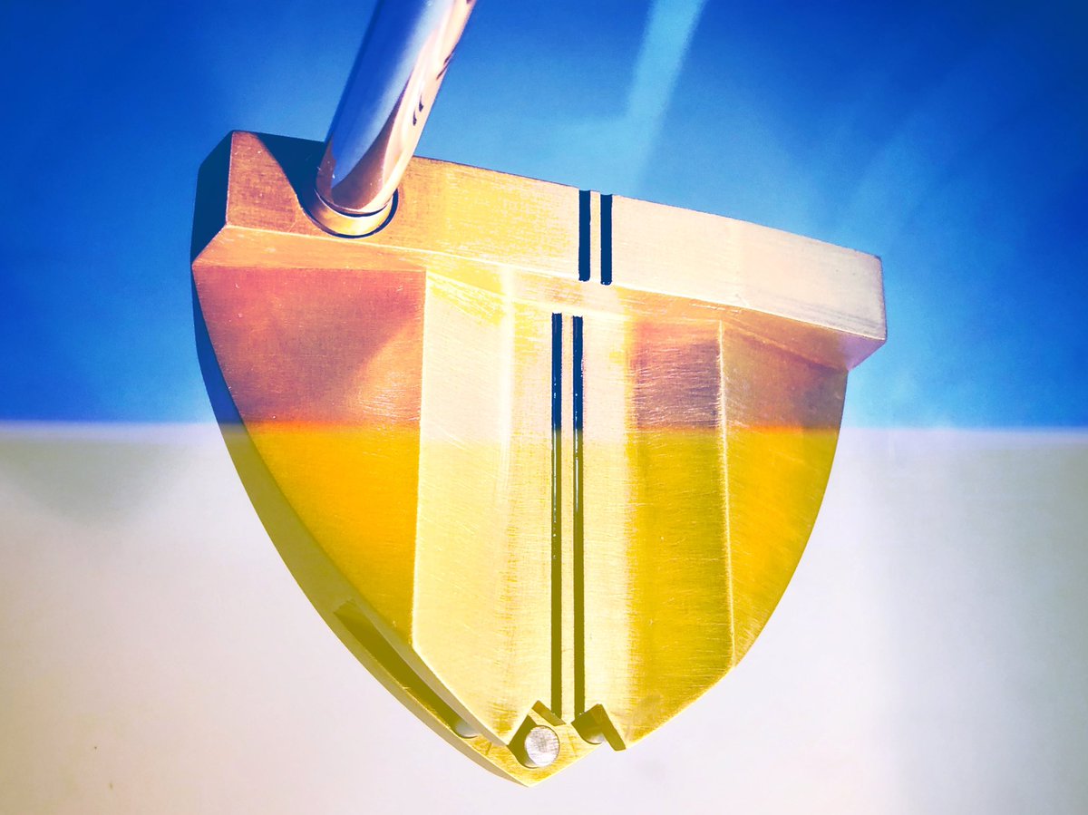 VALGRINE's tweet photo. #ukrainianlivesmatter 

Sometimes you have to know how to put the dots on the i's, reframe, rework the fundamentals...

#golf #putting #handcrafted #putter #golfputting #myputter #golfputter #golflife #customputter #theartofputting #golfworld https://t.co/5VgazJmgvi