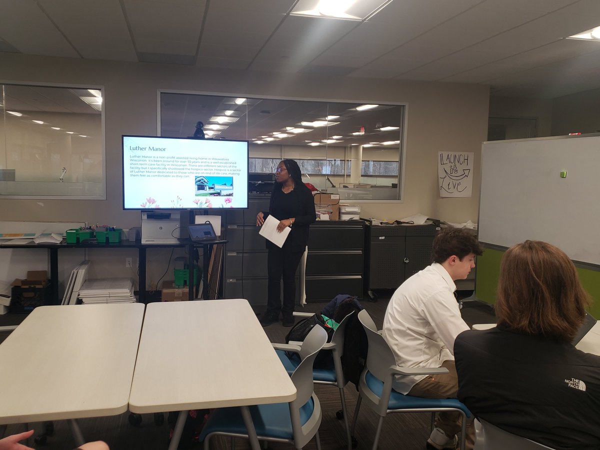 LAUNCH in Tosa tweet media