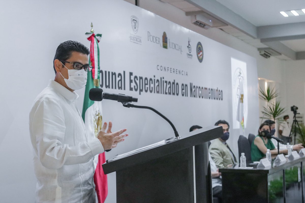 PJEQuintanaRoo's tweet photo. DESPLIEGA PODER JUDICIAL DE QUINTANA ROO CONVERSATORIO SOBRE TRIBUNALES ESPECIALIZADOS EN NARCOMENUDEO

Nota Completa: https://t.co/agWAH1E2Gg https://t.co/BQYJooPG6I