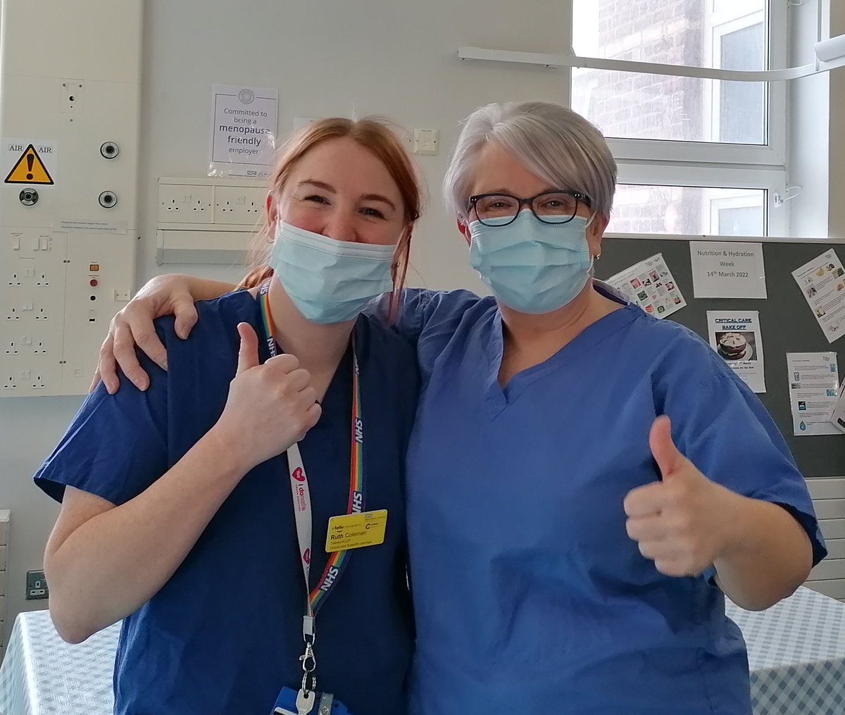 AllisonKeegan9's tweet photo. Was great today to meet a fellow ACCP visiting @NorthMcrGH_NHS from Wythenshawe! #teamACCP @CSScritcare.
Well done Ruth for all your hard work completing the course 🎉👏💪 https://t.co/oRtFfq86sX