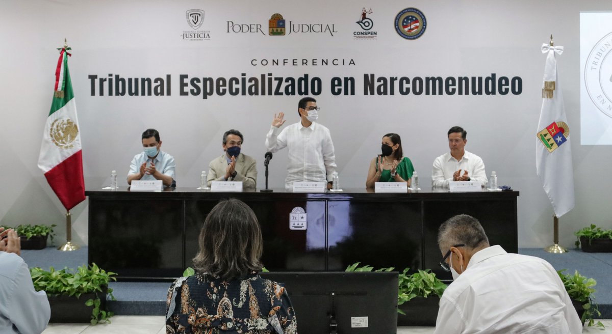 PJEQuintanaRoo's tweet photo. DESPLIEGA PODER JUDICIAL DE QUINTANA ROO CONVERSATORIO SOBRE TRIBUNALES ESPECIALIZADOS EN NARCOMENUDEO

Nota Completa: https://t.co/agWAH1E2Gg https://t.co/BQYJooPG6I