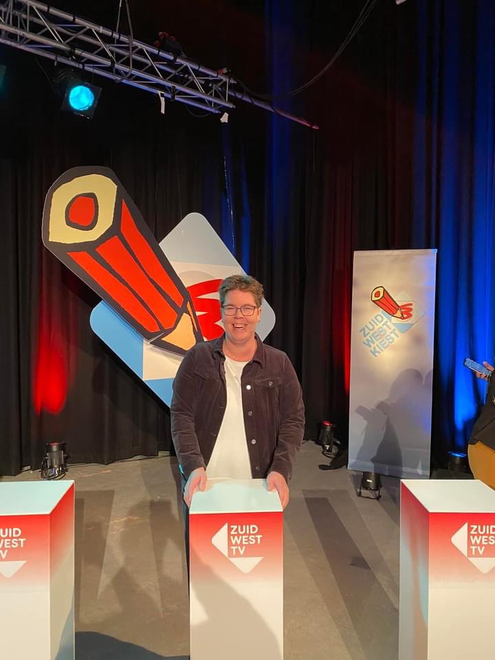 RdaalseLijst's tweet photo. Onze lijsttrekker Inge Raaijmakers is klaar voor het laatste debat. Deze keer bij ZuidWest TV / FM / Update. Wil je meekijken? Stem dan af op https://t.co/WDRmTalBCX en praat mee via de socials via de hashtag #zuidwestkiest. https://t.co/Jql7U03Y1X