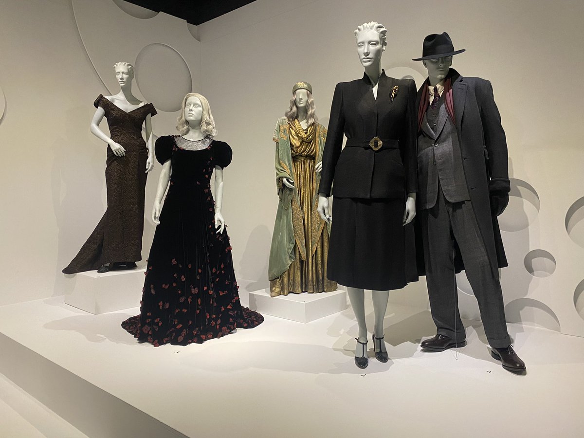 <a href="/lmsequeira/">Luis Sequeira</a> ‘s stunningly beautiful storytelling from <a href="/RealGDT/">Guillermo del Toro</a> ‘s <a href="/Nightmare_Alley/">Nightmare Alley</a> is showcased at <a href="/FIDMMuseum/">FIDM Museum</a> ‘s exhibition ART OF COSTUME DESIGN IN FILM  #NightmareAlley
