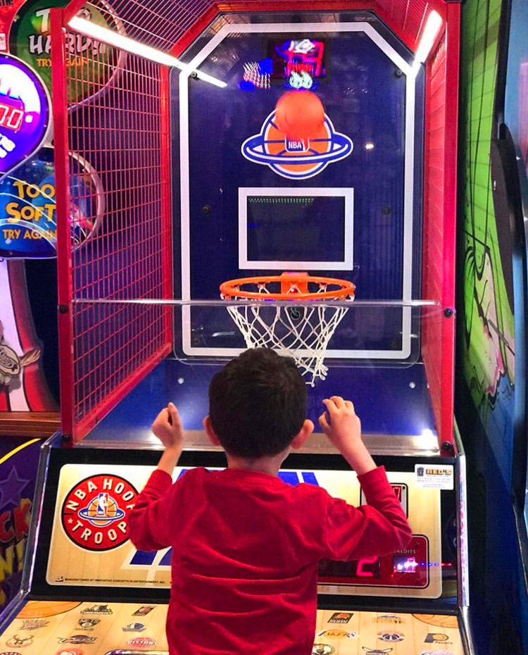 pointburgerbar's tweet photo. So many GAMES &amp; delicious food!
#PointBurgerBarPewaukee #PointBurgerBar https://t.co/mT5040u1YM