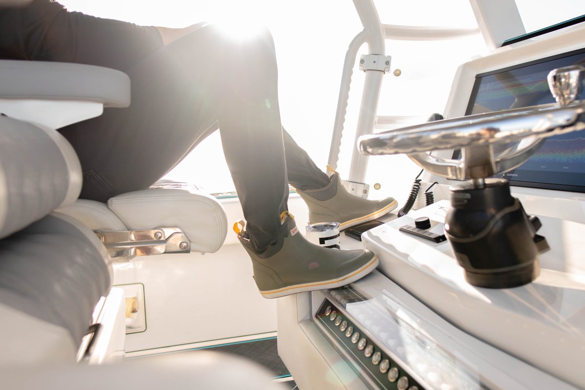 RoswellMarine's tweet photo. Take a seat, stay awhile.

#Invincible #InvincibleBoats #RoswellMarine https://t.co/aADePLBRPp