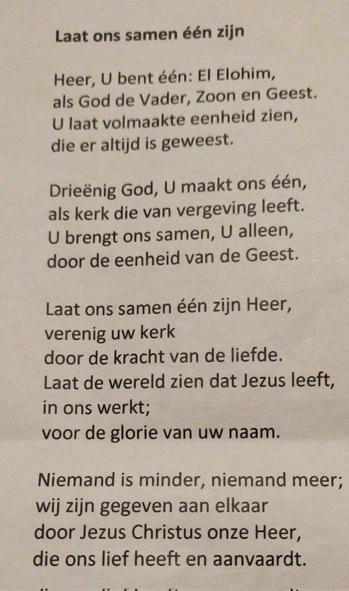 ErnavdBosch's tweet photo. Vanavond als afsluiting van de campagne een moment van bezinning. Tijdens het zingen geraakt en bemoedigd door de prachtige tekst van dit lied. 
Laat dit ons aller gebed zijn. Helemaal nu. 
#CUOldebroek https://t.co/NqUvF3RzrS