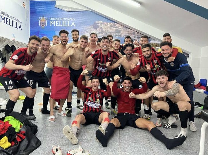 InnovexSports's tweet photo. Victoria de prestigio (0-1) del @pulpileatletico de nuestro jugador @FerRubio10 frente al Melilla, un rival directo en la lucha por eludir el descenso, 3 puntos de oro para afrontar la recta final con la máxima ilusión y ambición. ¡Vamos, Fer! ⚔️⚽💪 https://t.co/DtaG5ByEZ7