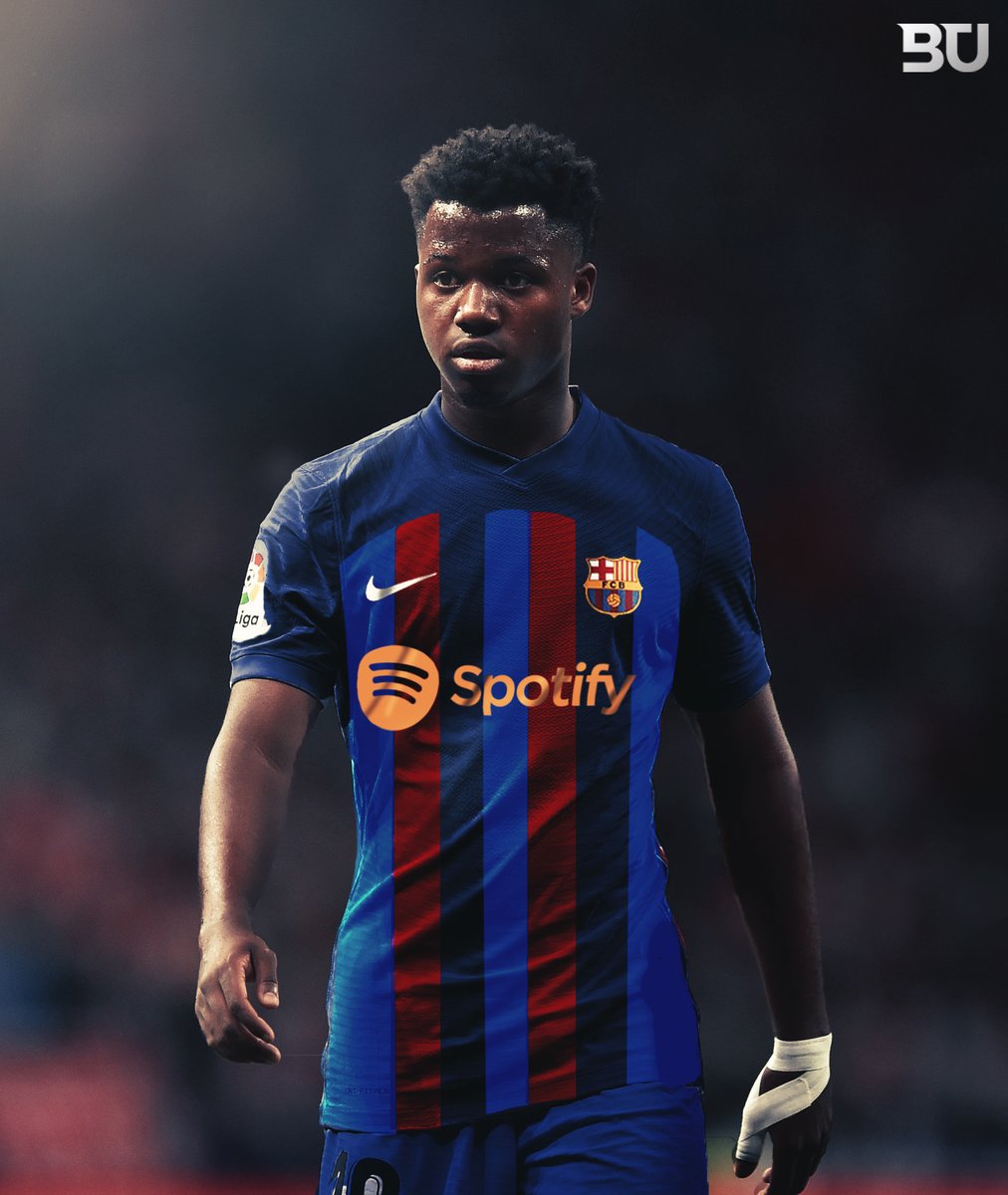 ESPNFC's tweet photo. It's a new era at Barcelona 👀

(📸: @BarcaUniversal) https://t.co/vTpw5MjYhr