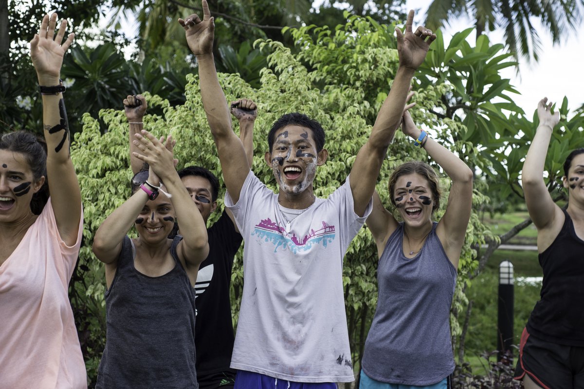 rusticpathways's tweet image. Your dream job doesn’t exi-

Yes it does! Join our team of Program Leaders, and have an unforgettable summer while traveling the world and empowering students✈️ 

Find more info on the Rustic Pathways careers page here-hubs.ly/Q015TRRd0
#RusticPathways #programleaders