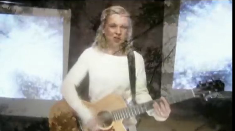 kristinhersh's tweet photo. new SXSW date added: Austin City Limits Live at the Moody Theater with @Beck 
https://t.co/mjA2d1kAiG
all six SXSW shows are up at https://t.co/pzsBJ0zrTu https://t.co/ObEjr3qM3H