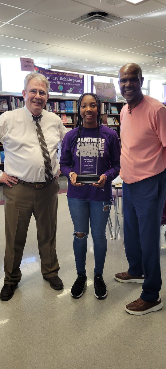 nayajarrett's tweet photo. Today @amori_jarrett11 Rec'd Fox45 Baltimore PREP PLAYER OF THE WEEK❗️❗️Check out her interview tonight on Fox45 Baltimore at 11:30p. It has been a Super Exciting and Rewarding Freshman year. I'm so Proud of you young lady(Buttercup)❤️ @PikesvilleHS @Aljarrett https://t.co/yKTgqUS0Li