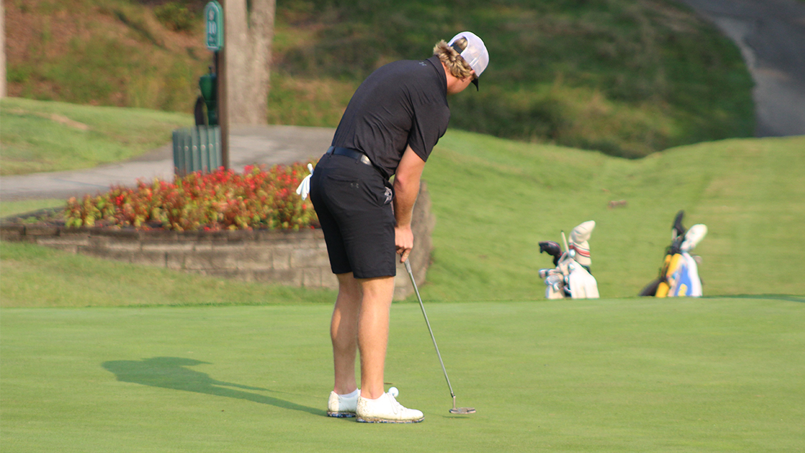 .<a href="/MSUEaglesMGolf/">MSU Men's Golf</a> battled the elements as they finish 4th at the Bobby Nichols Intercollegiate, with <a href="/zviminitz_/">Zac</a> leading the way, finishing tied for 9th. 

The Eagles return to the links next Saturday at Winchester Country Club.

Story: bit.ly/3tgcOax

#SoarHigher