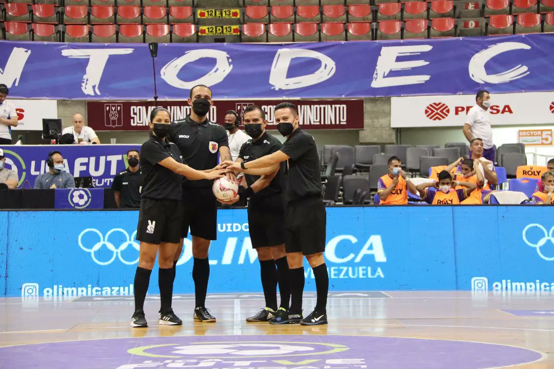 LigaFUTVESala's tweet photo. 🧑‍✈️¡Ellos fueron los encargados de impartir justicia en la #LigaFutveFutsal1 !
 #TalentoDeCalle #VenezuelaEsFUTVE https://t.co/5qO5b9DCOG