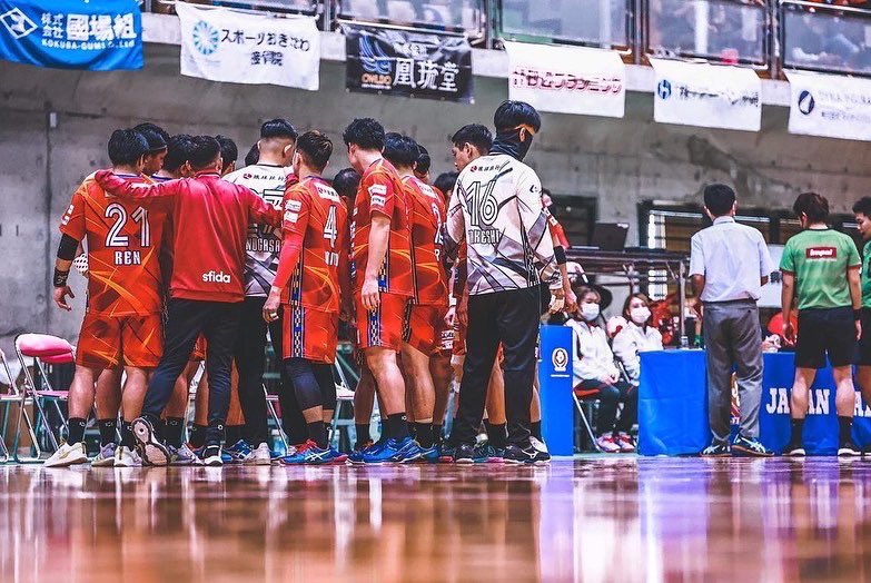 16Youji's tweet photo. 2021-2022シーズン
結果　4勝1分15敗　9位

コロナ渦の中、無事にシーズンを終えることができました。
また、2シーズン琉球コラソンでプレー出来たことにスポンサー様、ファミリアので皆様、チーム関係者に感謝しています。 https://t.co/TXH43GIXPG
