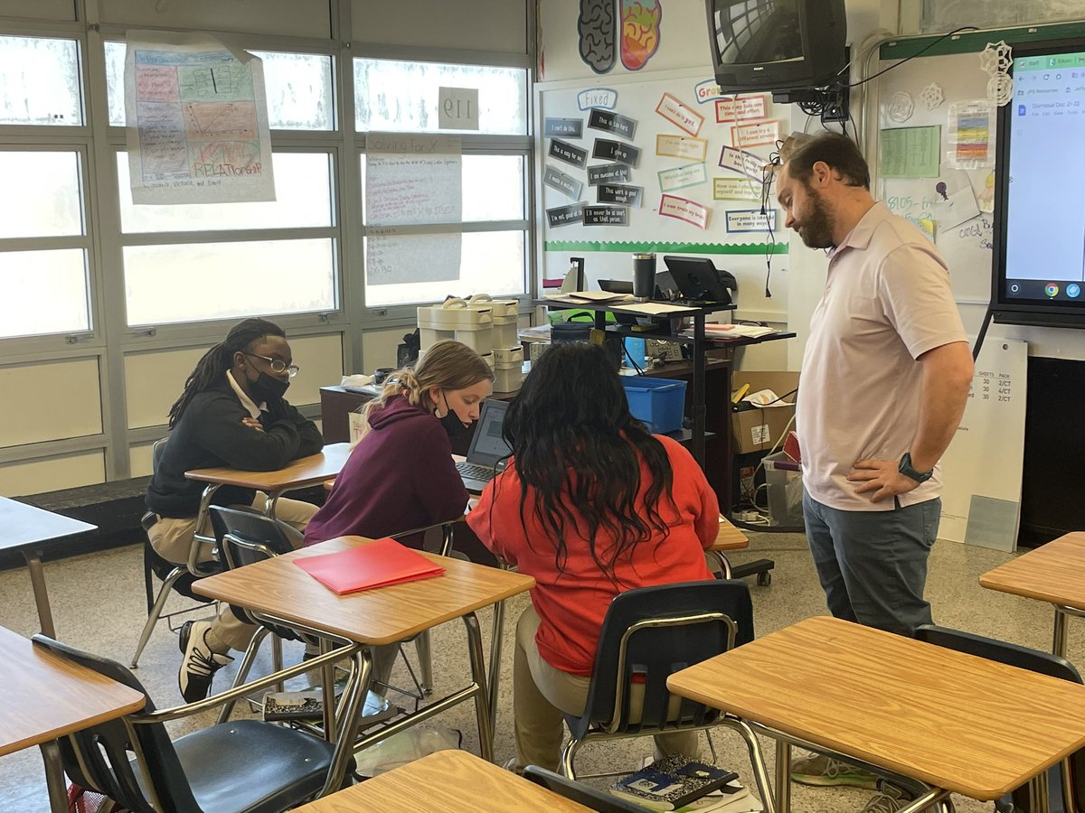 harrismiddle's tweet photo. Loved spending the afternoon with our Student Council planning upcoming events and discussing how to make Harris better for their peers! https://t.co/NB3oZJkHWD