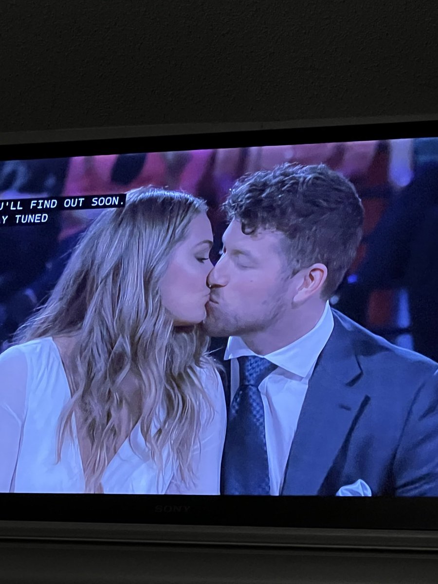 laradoll24's tweet photo. Ewww. I just can’t be happy for them. He is a master manipulator. I hope he treats her better. This season, ugh.  #TheBachelor https://t.co/cUrFHWratb