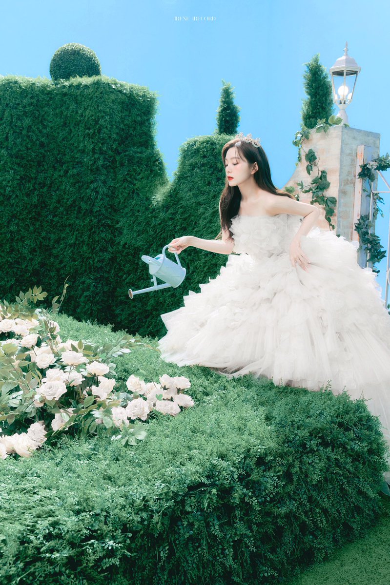 IreneBar_'s tweet image. Wedding
#아이린 #IRENE