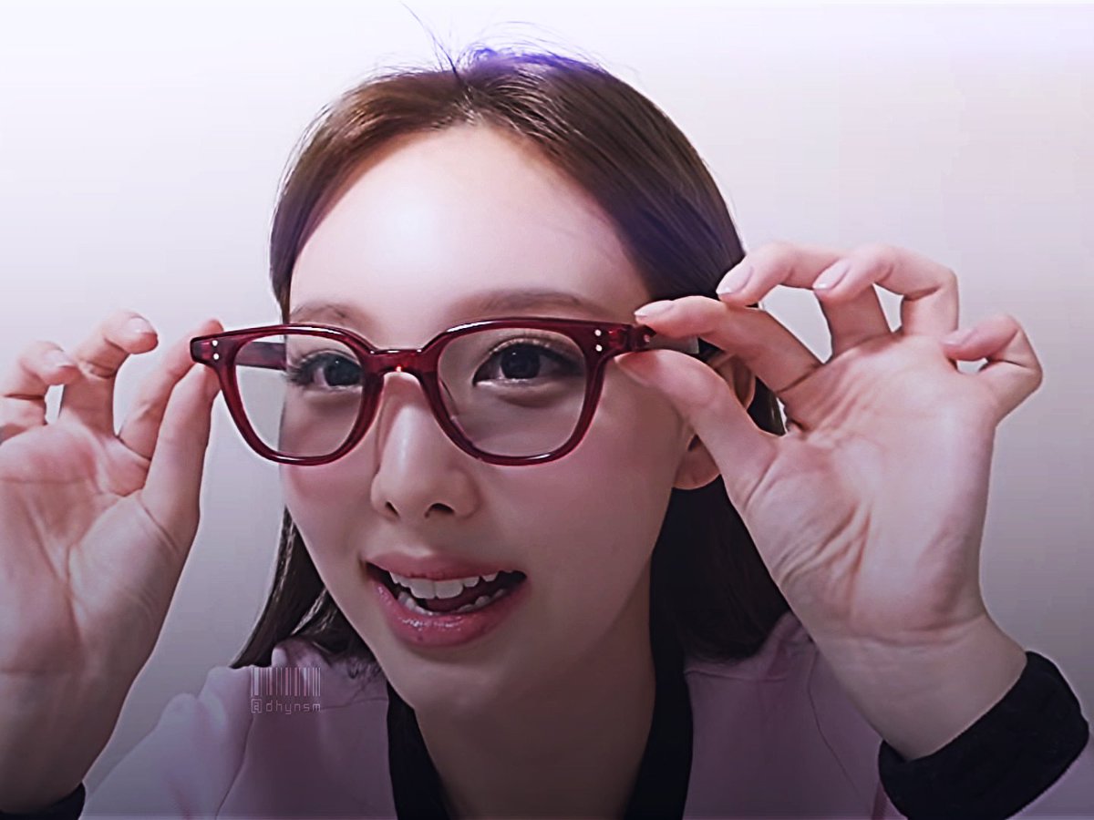 dahyunsnm's tweet photo. Miss Nayeon pakikalma po😩
#NAYEON
#NAYEONlog
#TWICE https://t.co/PW5iH19DG7