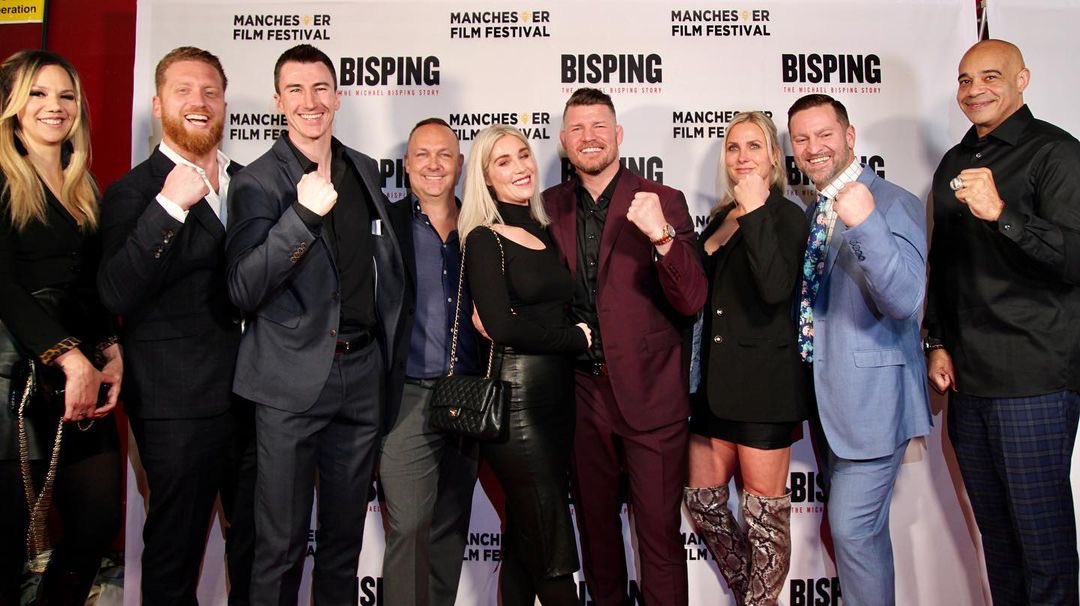 AdamScoreG's tweet photo. Spectacular UK premiere of Bisping 
👊
Completely sold out theatre 
👊👊
Not one, but TWO standing ovations 👊👊💪

@bisping @BispingDoc @maniffofficial 
#CreativeHustler #ScoreGProductions
#BispingDoc https://t.co/QAqzMEwSLS