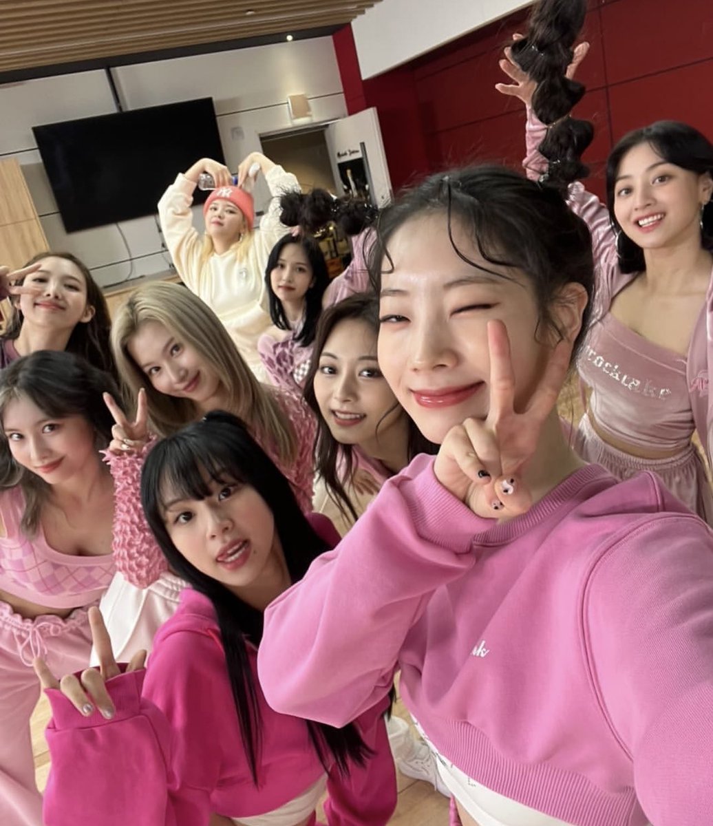 SUBROSAENT's tweet photo. Sub Rosa Ent. is looking for the following members of Twice ! 

• Jihyo 
• Sana 
• Jeongyeon
• Momo 
• Mina
• Tzuyu 

Application is down below ! https://t.co/PZjhH4B15c