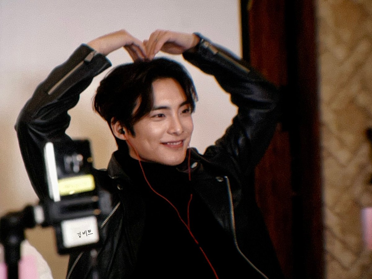 YooHun_'s tweet photo. - Day 30
You're my heart, Park Junhee β‘
#JUN #JUNHEE #CHOICE #ACE
#StayWithYouParkJunhee #staywithace https://t.co/2w1xTOmAU2