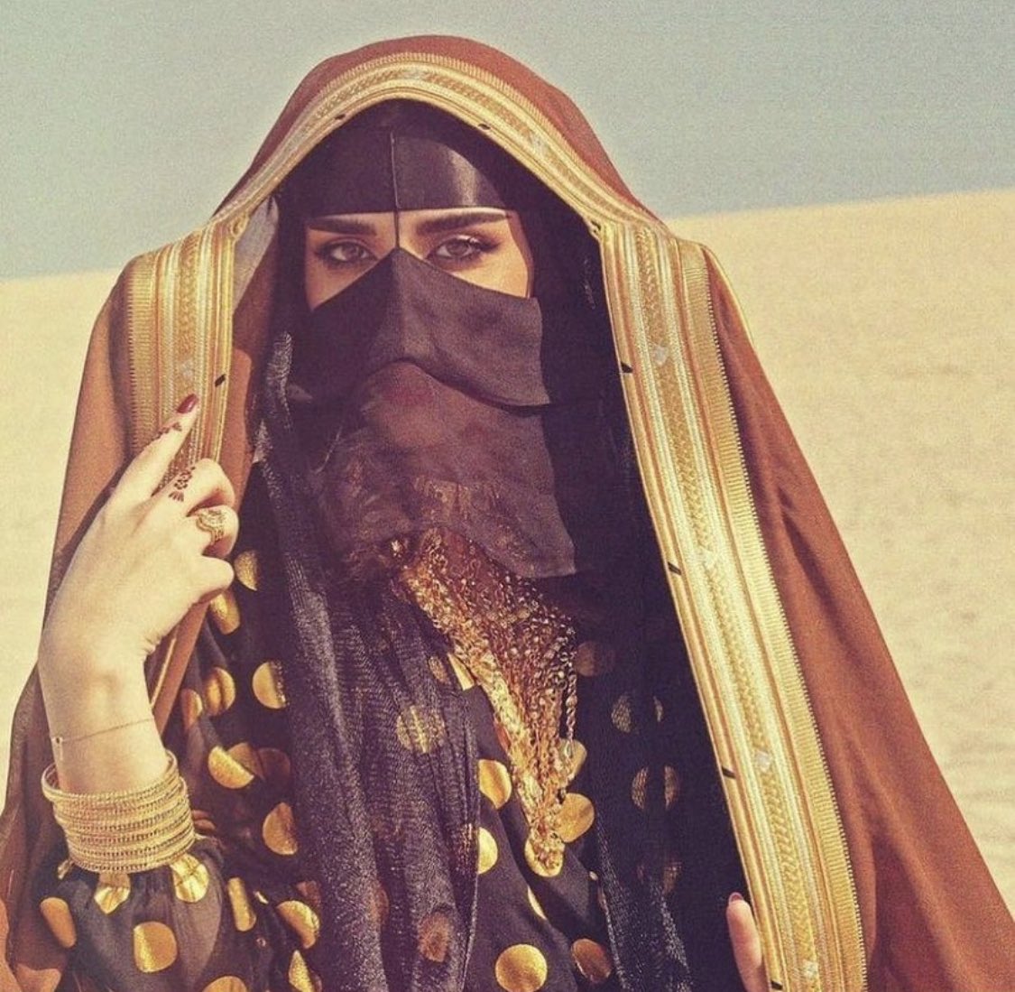 x_5alma's tweet image. ⇣

               #صباح_ﺎﻟخير وعقببٌہ :

      اللهم لابأس ، ولا يأس ، ولا انطفاء |🌿