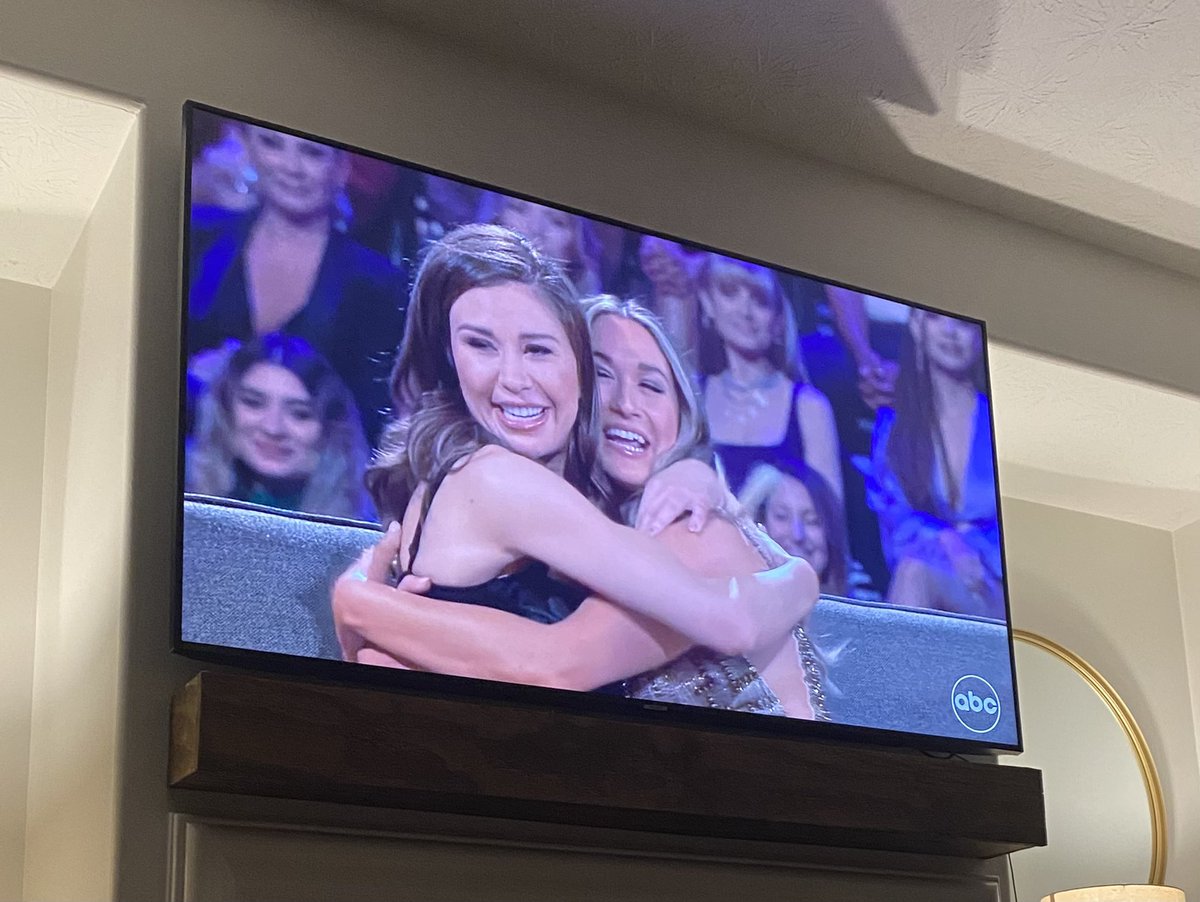 bia_whitness's tweet photo. and just like that, this entire season was worth it 🥲 #thebachelor #TheBachelorABC https://t.co/SlEHuOFMP3