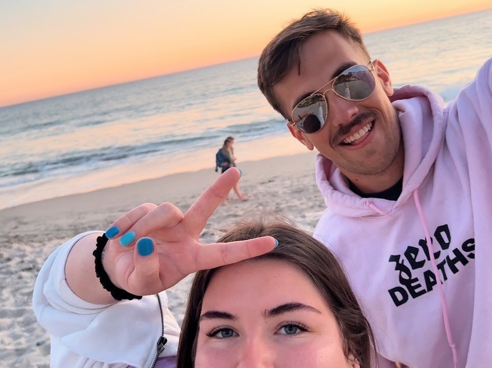 avejacobs's tweet photo. Beach vibes. Miss it. 💕 https://t.co/mtvrn5q4r2