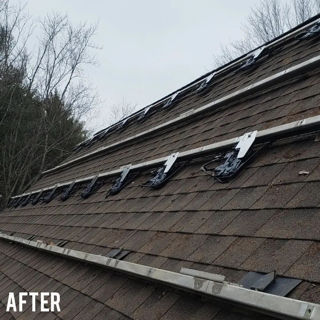 SolCanEnergy's tweet photo. Out with the old and in with the new! ☀️ Microinverters, that is.

Ask us about the Legacy Product Upgrade Program through Enphase. 

#solarpv #solcan #solcansolarsystems #harnessthesun https://t.co/zCtYDJ683u