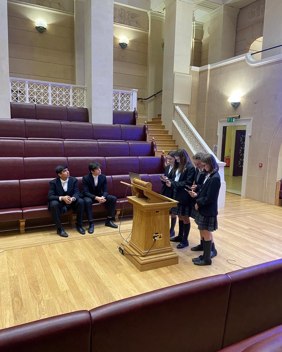 Boarding | Holyport College tweet media