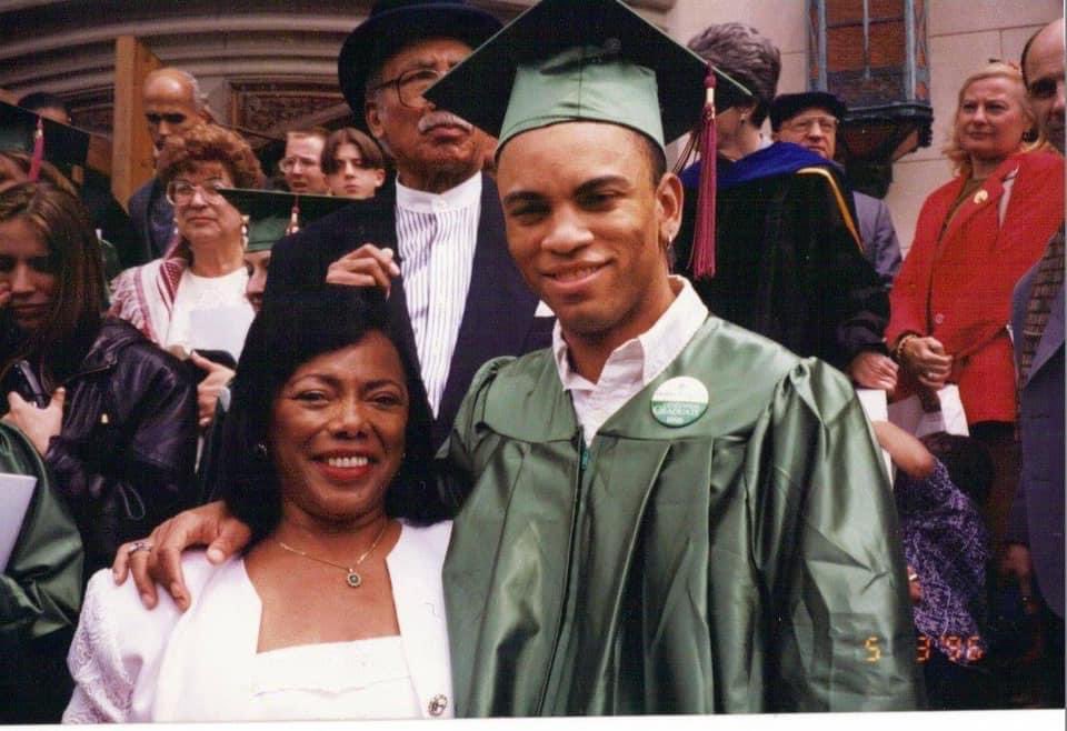coachculp's tweet photo. I present this #GGDPhoto throwback on #GiveGreenDay Today is #GiveGreenDay and I donated to the Detroit Spartans #313Scholarship in order to help students in Wayne County attend Michigan State University. If you can please donate at https://t.co/9tAef45ZMM https://t.co/CVcFcUz9n9